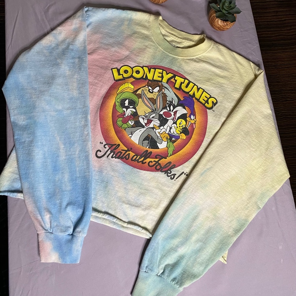 Cropped long sleeve Tie-dye Looney toons shirt.